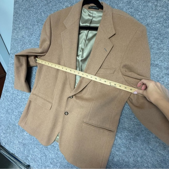 Brown Camel Tan Wool Blazer Made in Canada Classic Tailored Mens Jacket - Picture 9 of 11